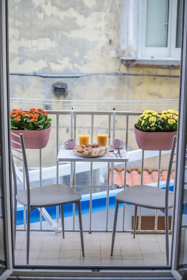 Hotel Reginella A Toledo à Naples Extérieur photo