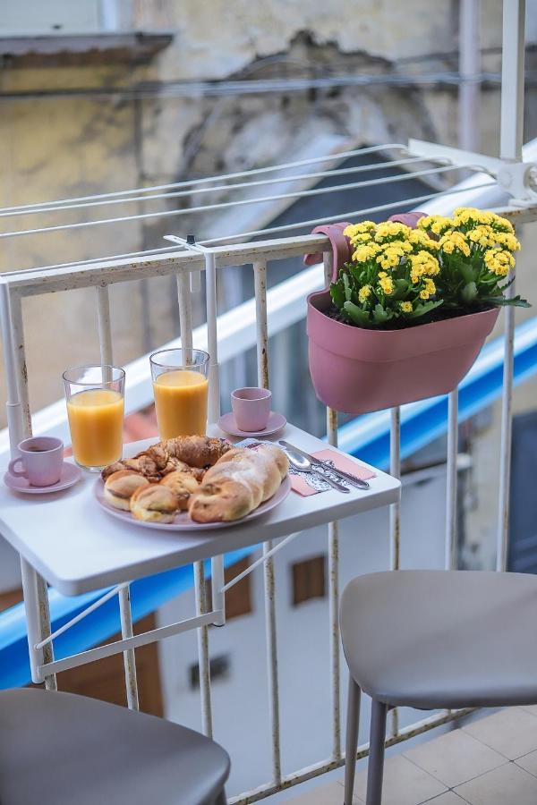 Hotel Reginella A Toledo à Naples Extérieur photo